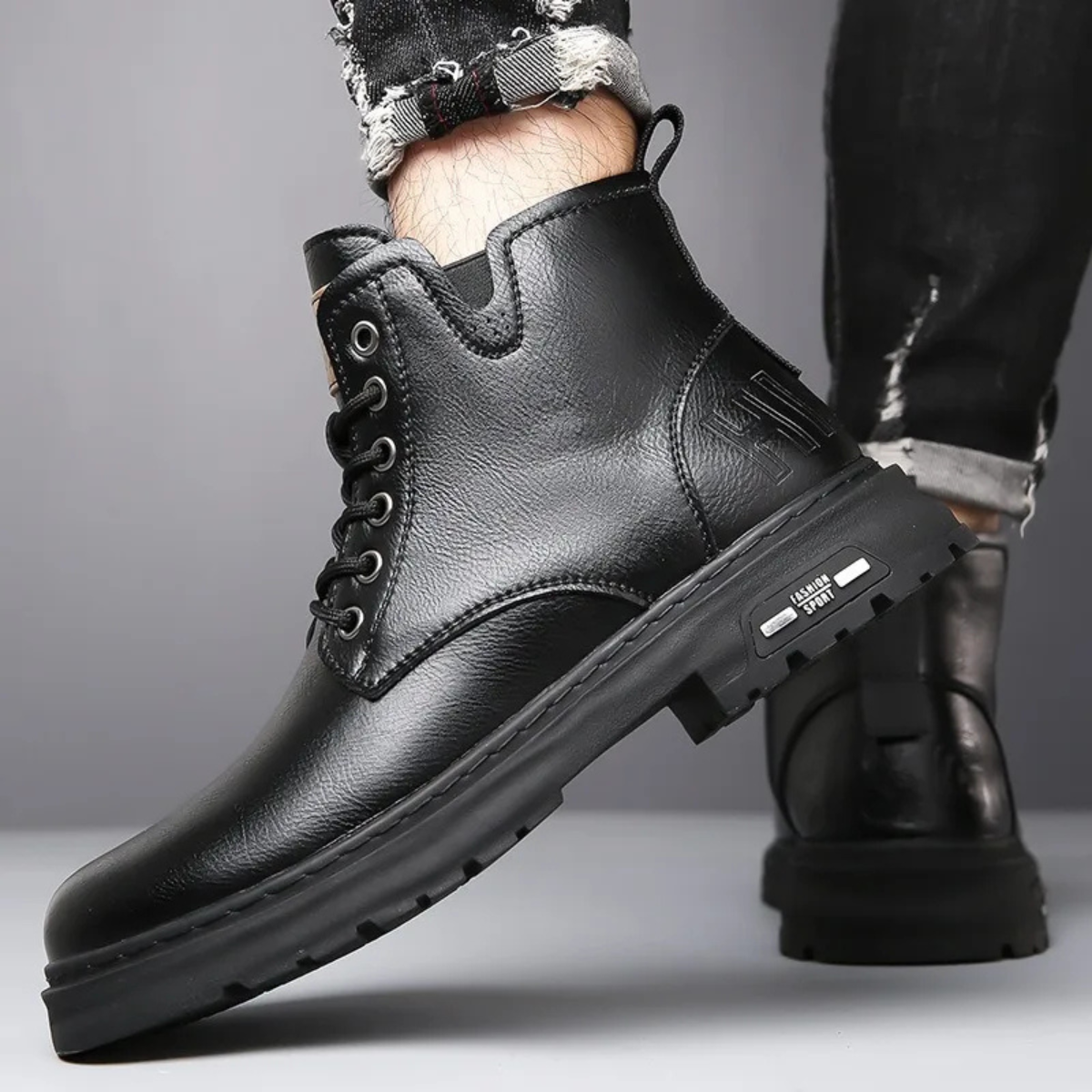The Cambridge Men’s Leather Lace Up Ankle Work Boots