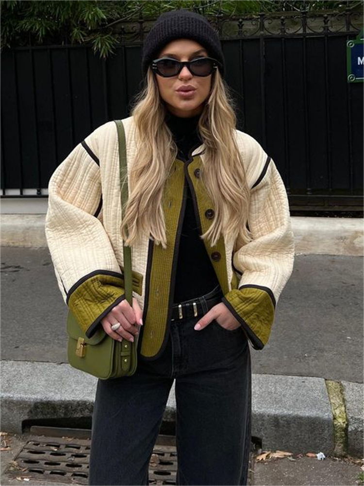 Marissa | Women’s Loose Fit Buttoned Fall Jacket in Solid Colour