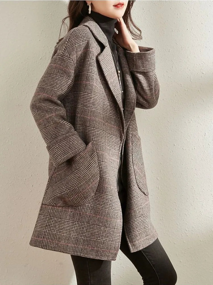 Arya | Women's Single-Breasted Long Tweed Coat with Lapel Collar