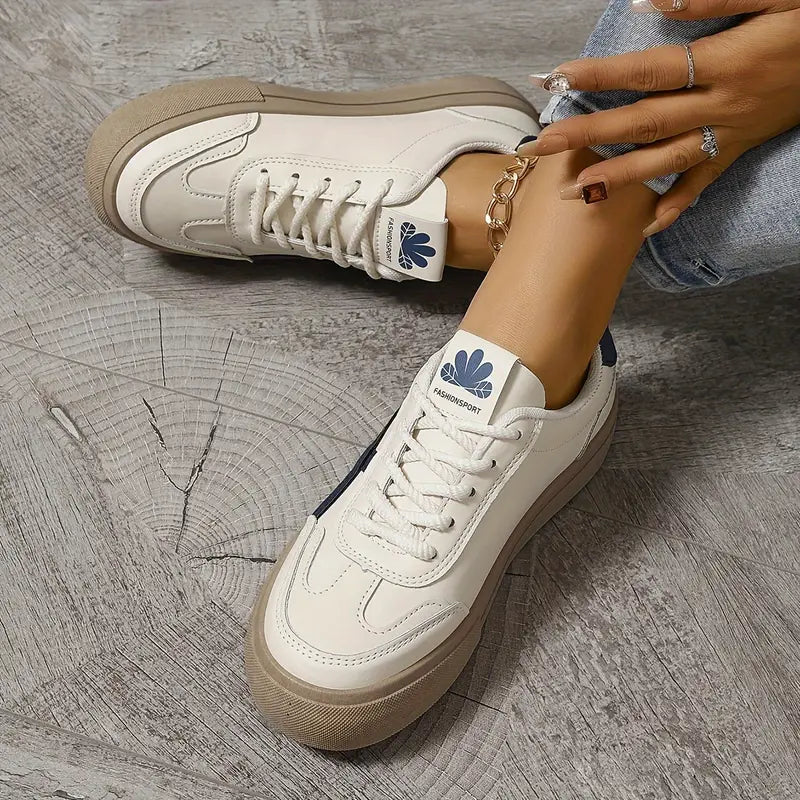Xaviera | Women’s Orthopaedic Lace-Up Sneakers with Thick Sole – Comfort & Stability for Everyday Wear