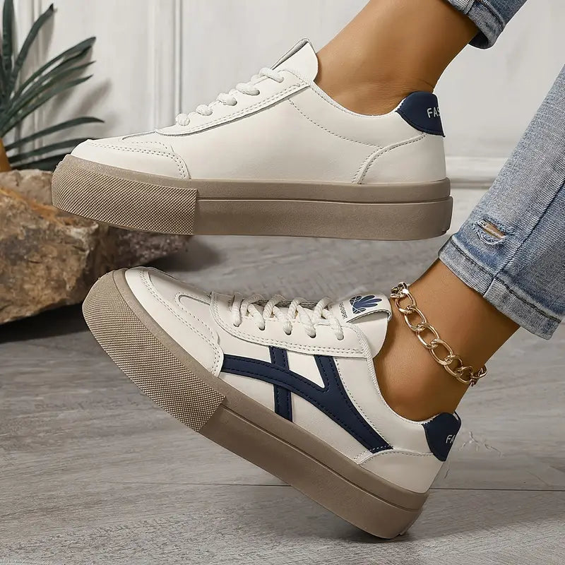 Xaviera | Women’s Orthopaedic Lace-Up Sneakers with Thick Sole – Comfort & Stability for Everyday Wear