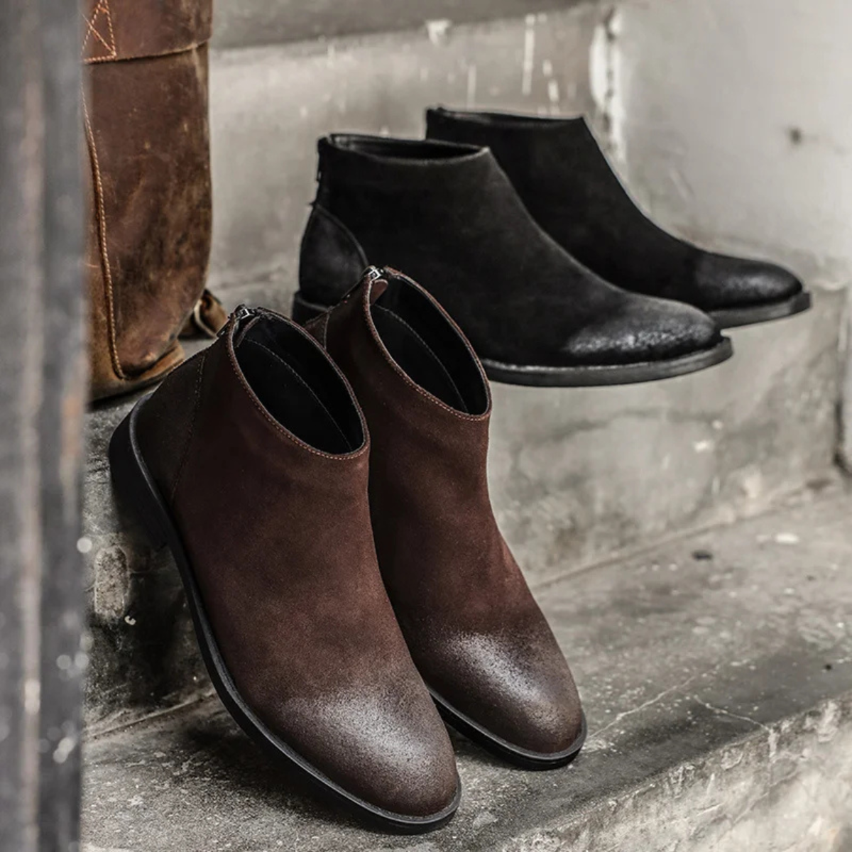 The Posillipo Men’s Vintage Cowhide Leather Suede Ankle Boots