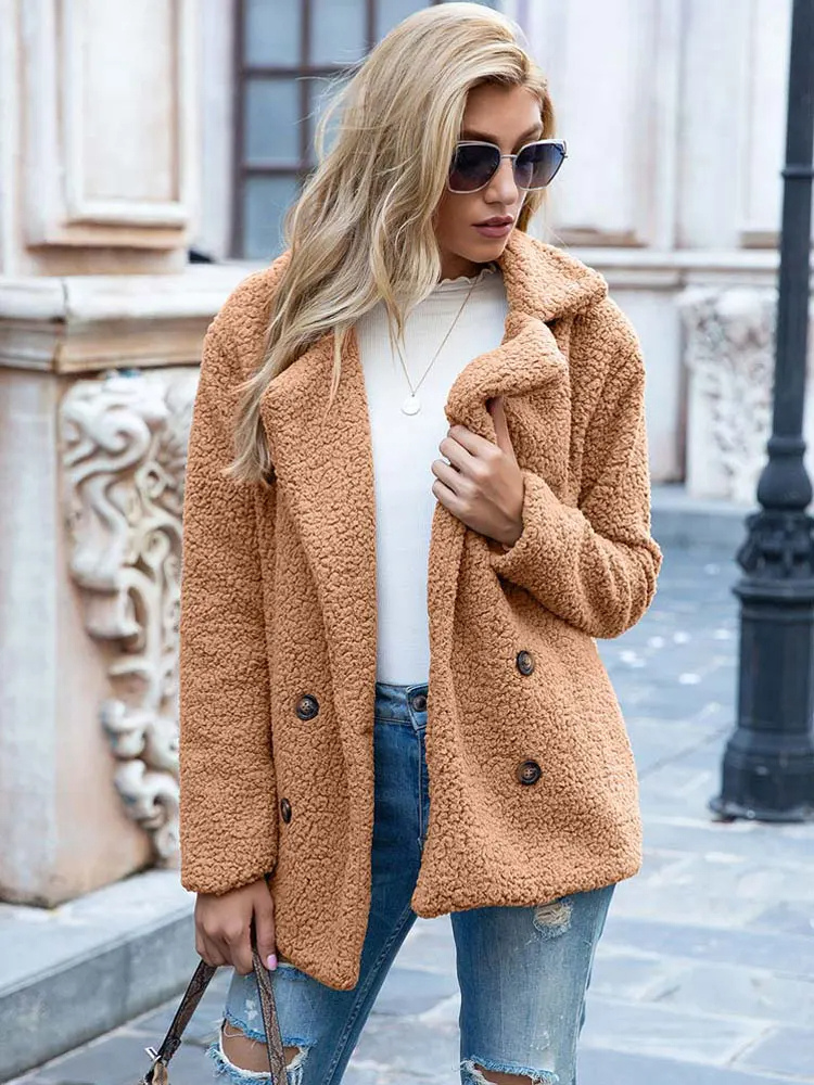 Halira | Women's Stylish Teddy Plush Coat with Pockets – Luxurious Warmth and Elegance