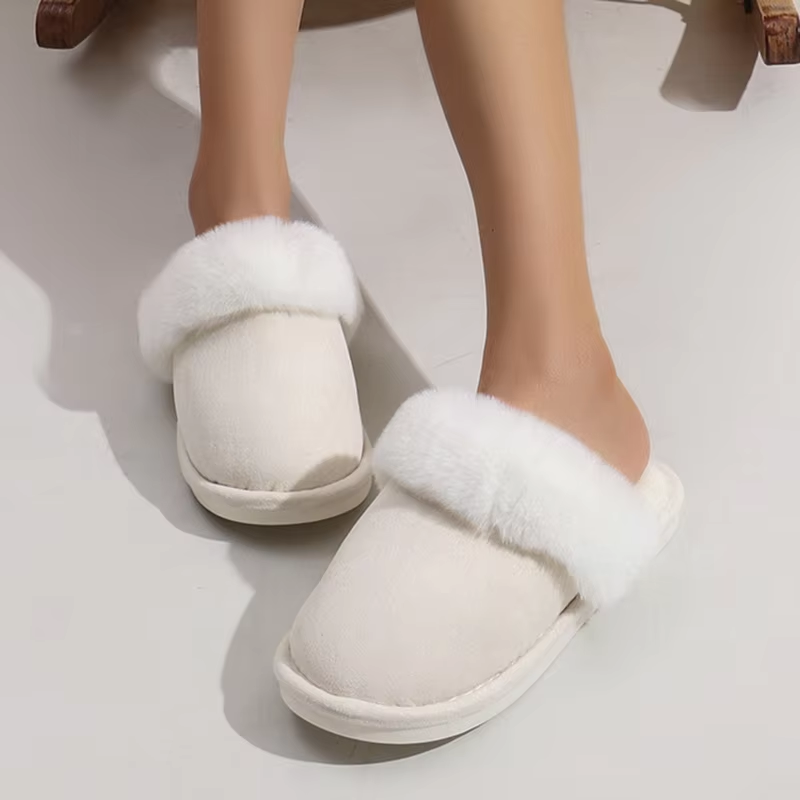 Xanthia | Women's Plush-Lined Winter Slippers with Closed Toe & Faux Fur Details