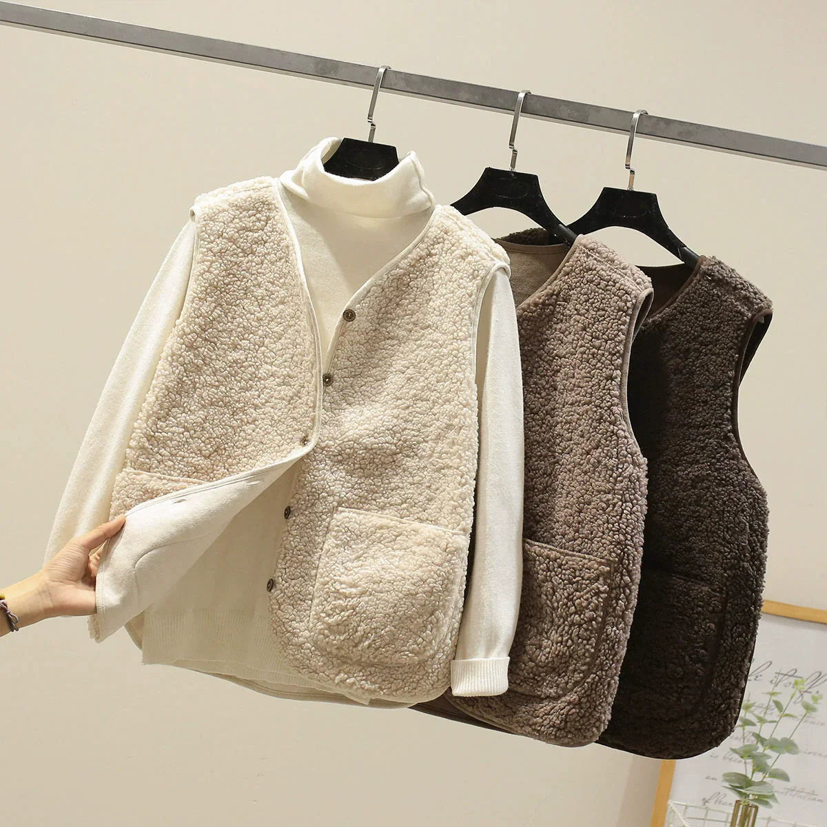Eadie | Women’s Relaxed Fit Teddy Texture V-Neck Vest with Pockets