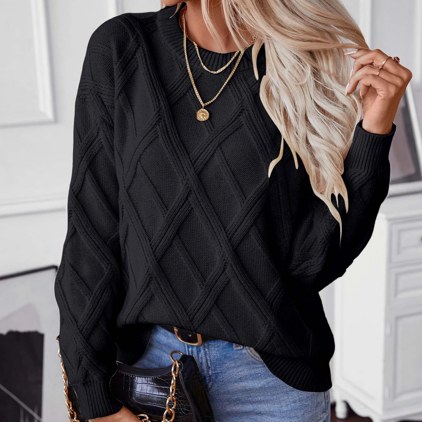 Enrika | Women's Diamond Pattern Knit Sweater with Round Neck and Relaxed Fit