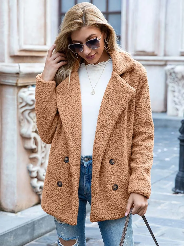 Halira | Women's Stylish Teddy Plush Coat with Pockets – Luxurious Warmth and Elegance