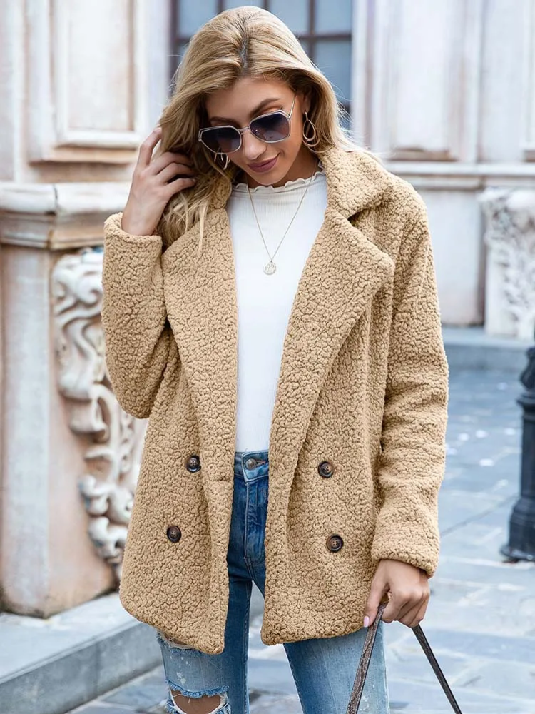 Halira | Women's Stylish Teddy Plush Coat with Pockets – Luxurious Warmth and Elegance