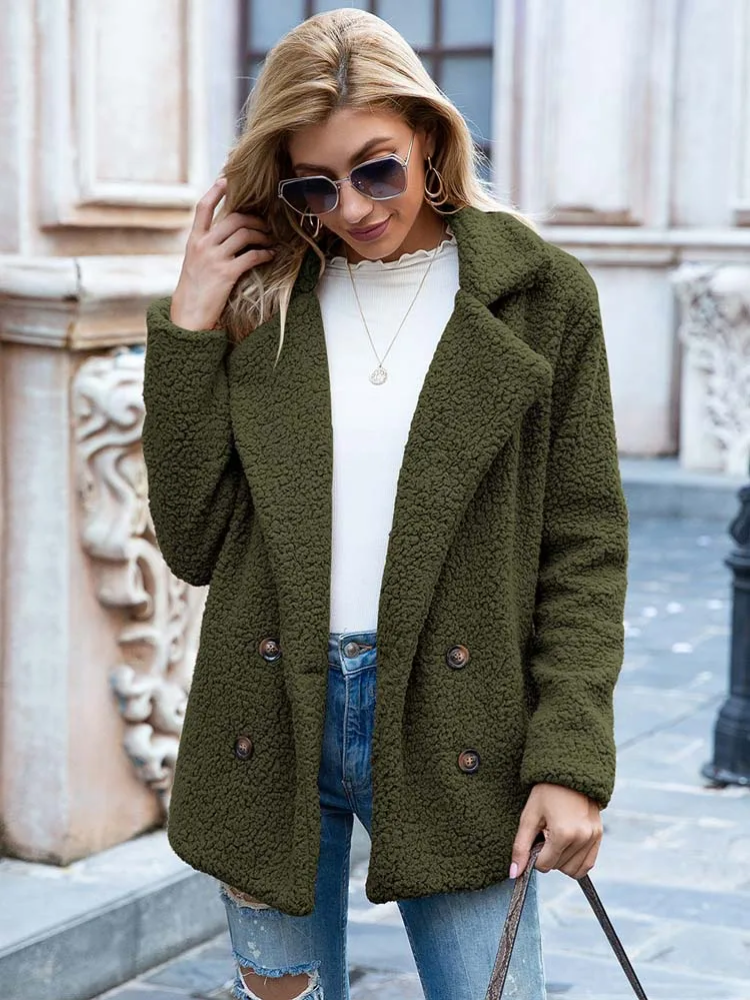 Halira | Women's Stylish Teddy Plush Coat with Pockets – Luxurious Warmth and Elegance