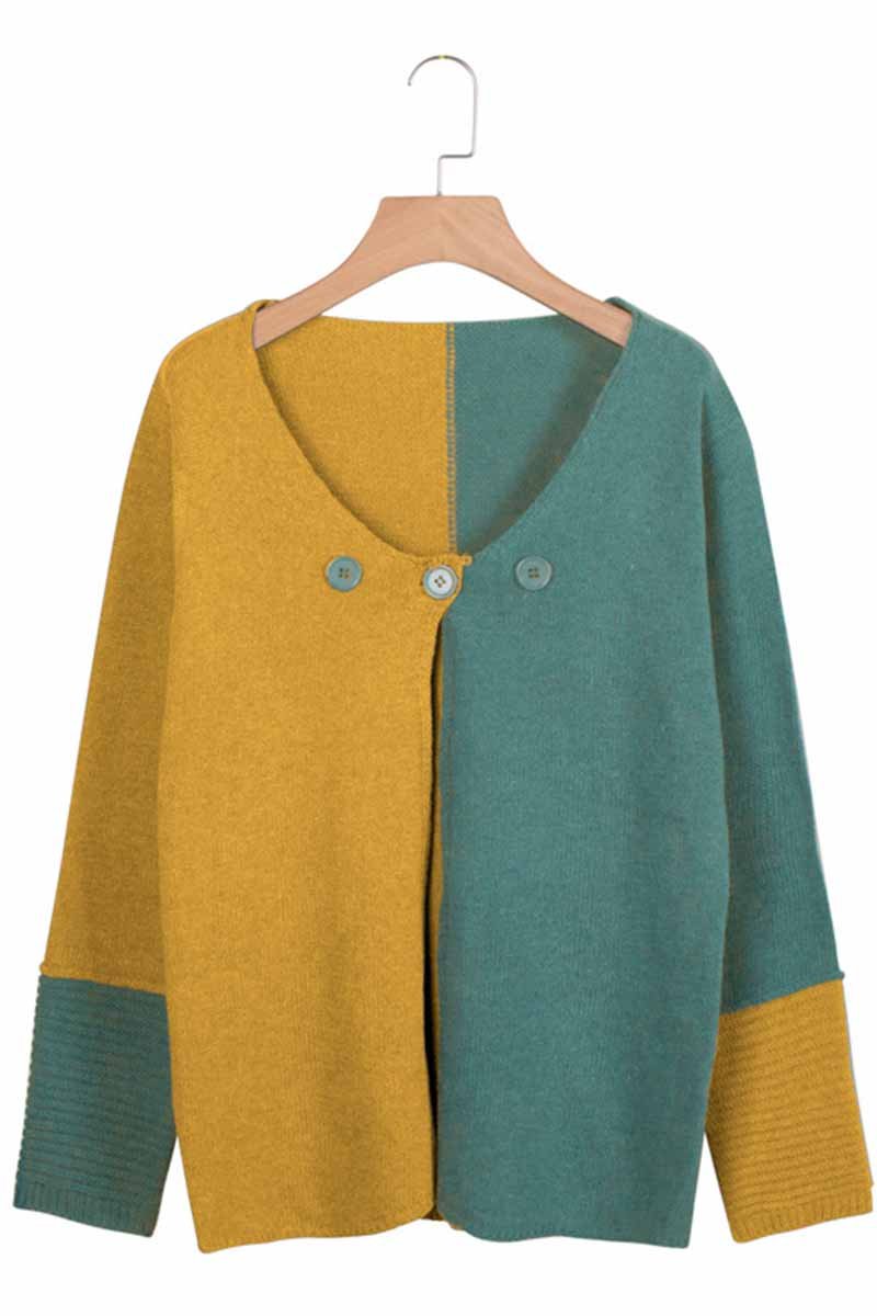 Chavira | Three-Button U-Neck Cardigan