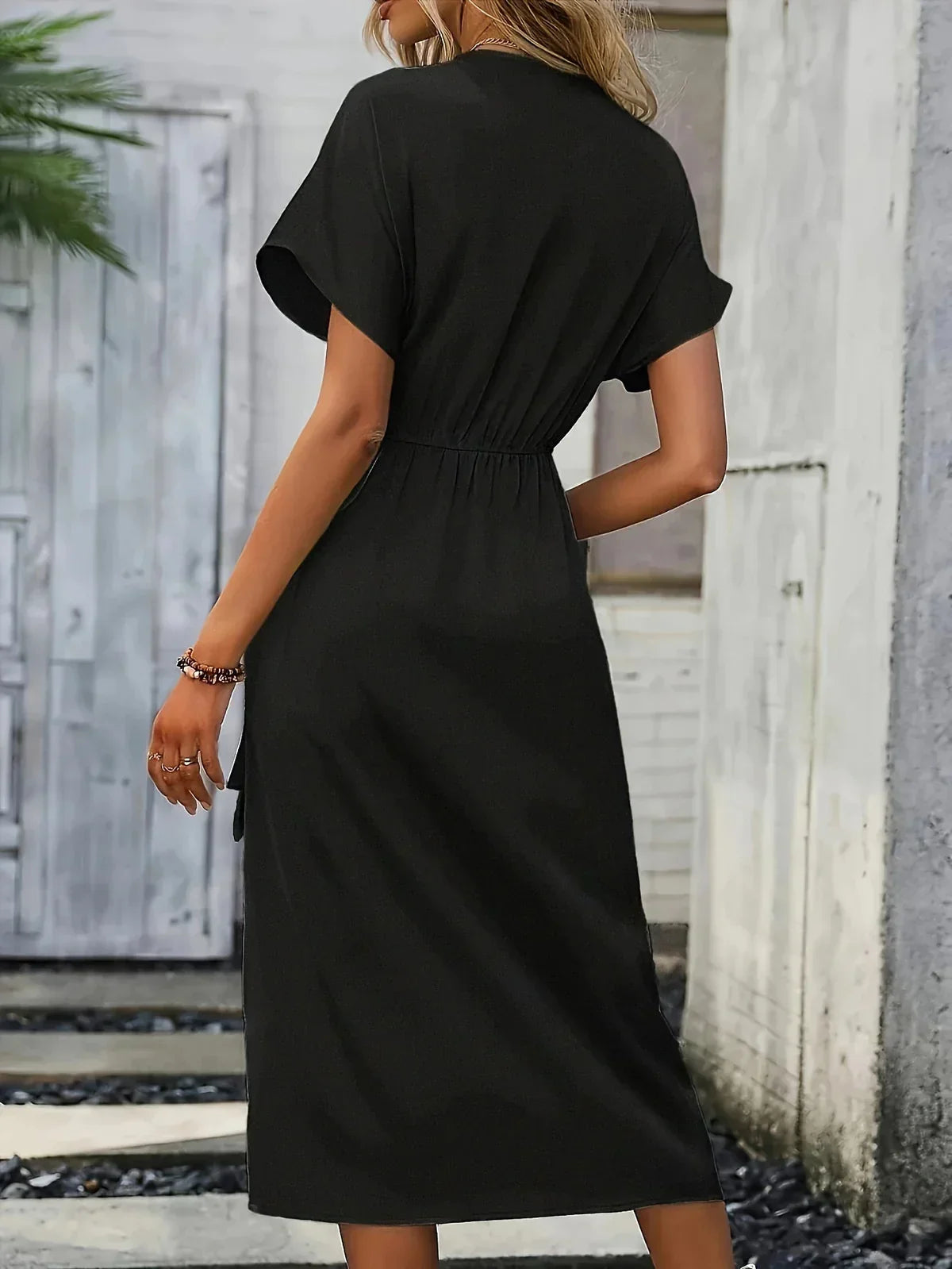 Freya | Elegant V-Neck Wrap Dress with Waist Tie & Side Slit – Casual to Formal Look