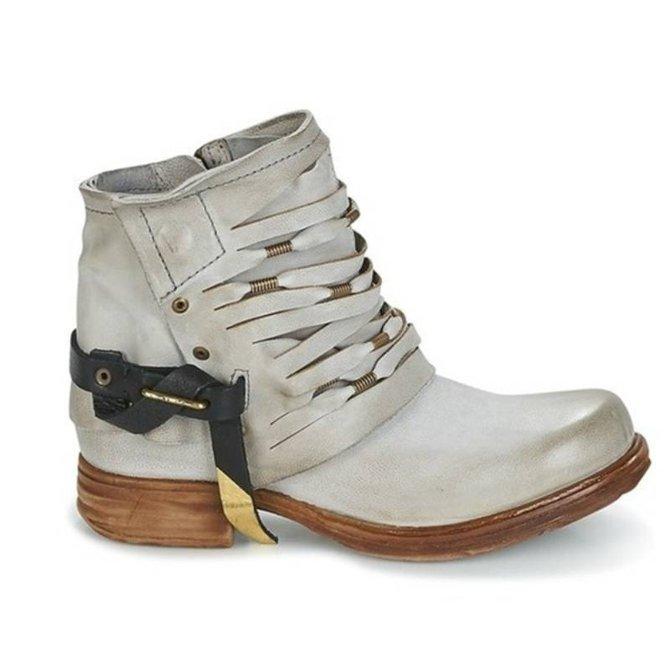 Elea | Women's Retro Ankle Boots with Stylish Block Heel & Side Zip