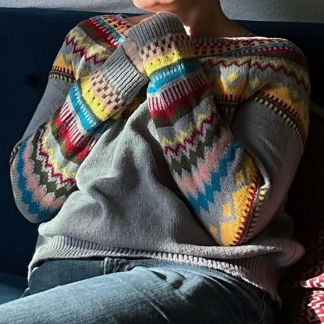 Pilora | Vintage Grey Sweater with Colourful Tribal Pattern – Effortless Style for Autumn and Winter