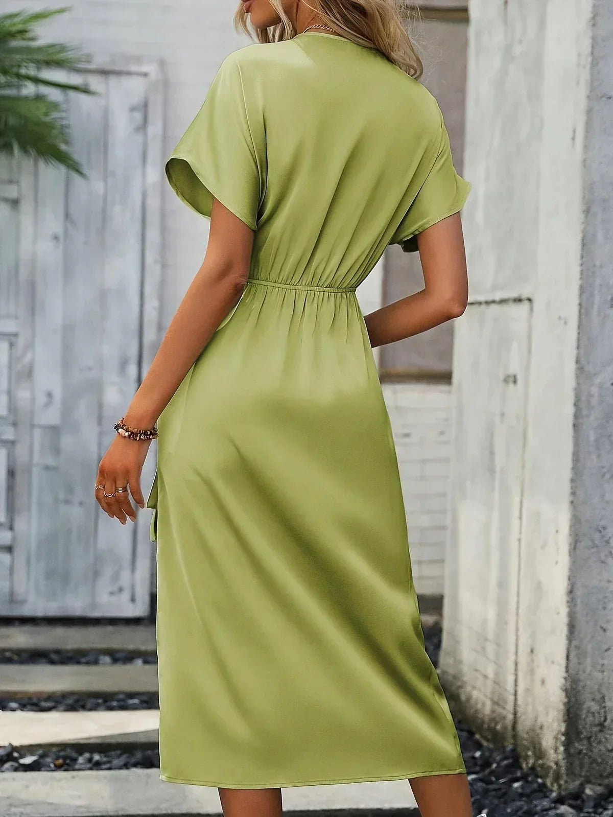 Freya | Elegant V-Neck Wrap Dress with Waist Tie & Side Slit – Casual to Formal Look