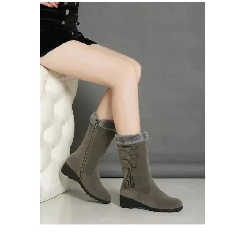Xanira | Winter Boots with Side Zip, Fur Lining & Tassel Details