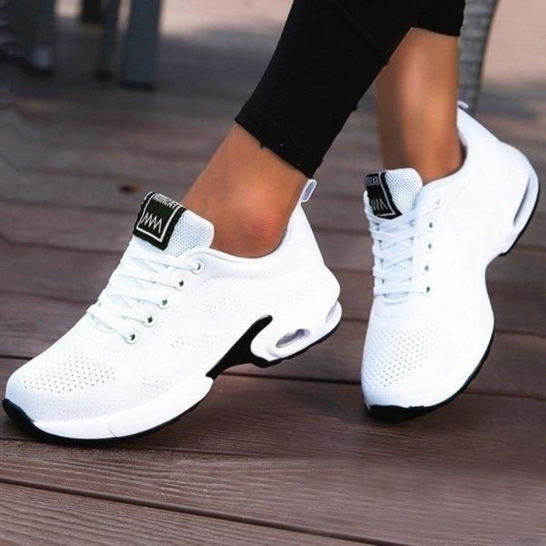 Winselle | Women’s Lightweight Orthopedic Walking Sneakers – Two-Tone Lace-Up – Comfortable & Supportive