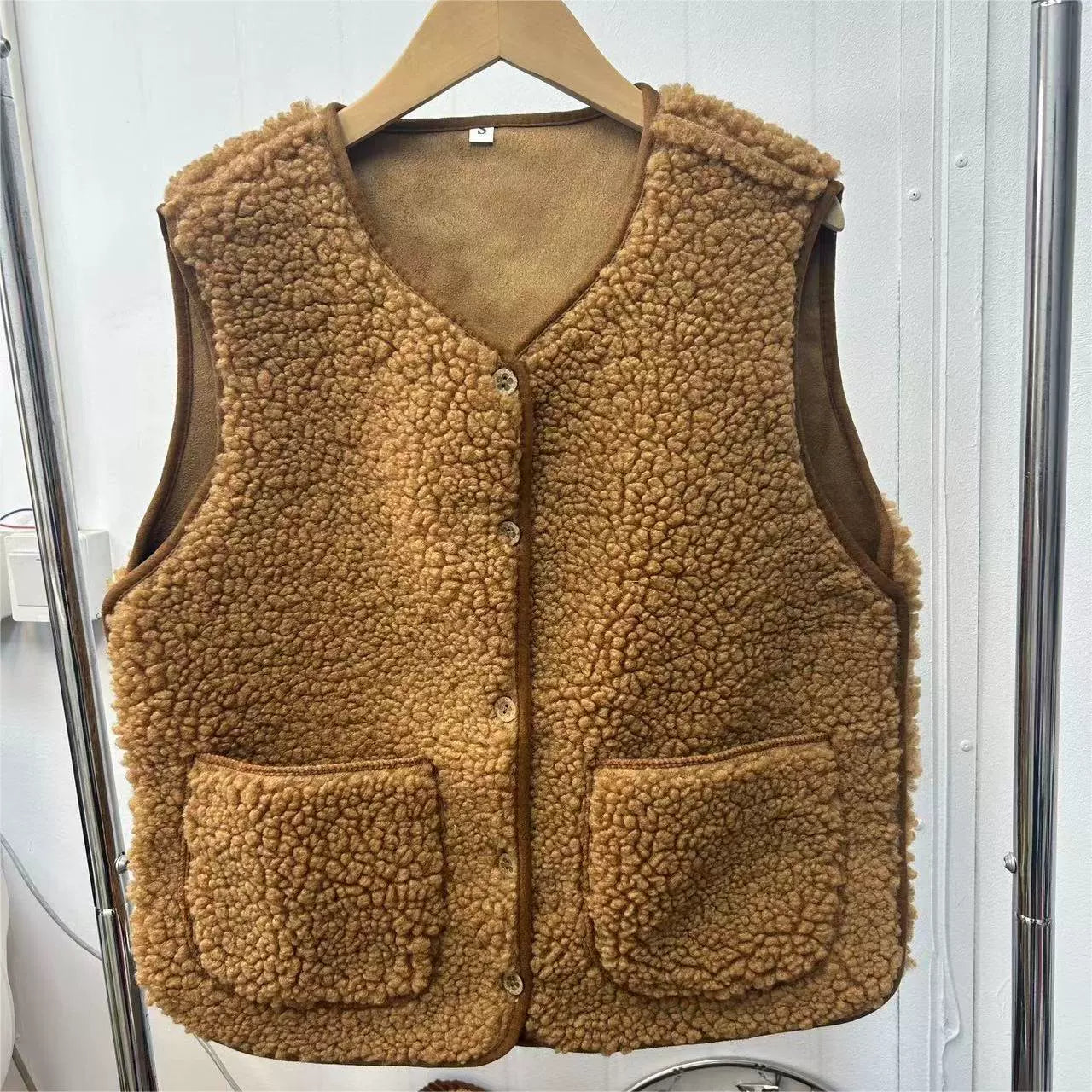 Eadie | Women’s Relaxed Fit Teddy Texture V-Neck Vest with Pockets