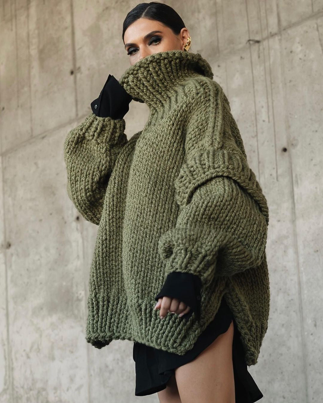 Cressida | Oversized Chunky Knit Turtleneck Sweater – Women's Solid Colour Ribbed Sleeves