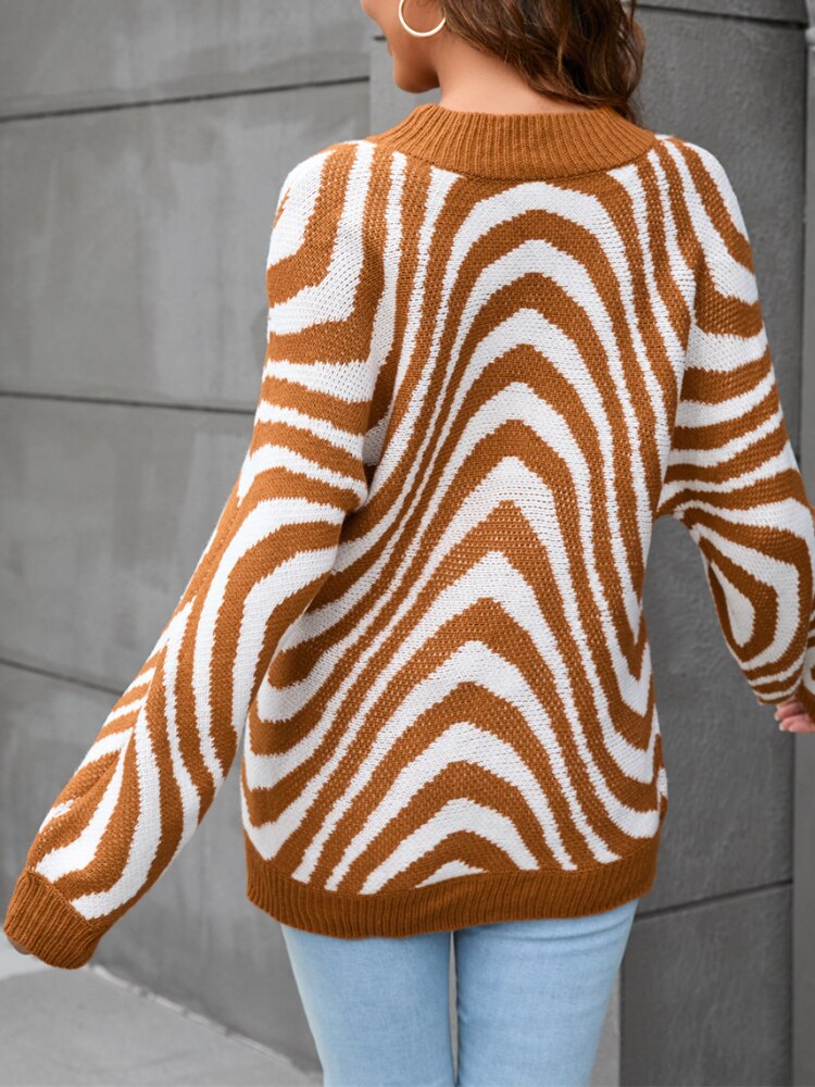 Ellindra | Women's Stylish Wave-Patterned Knit Sweater