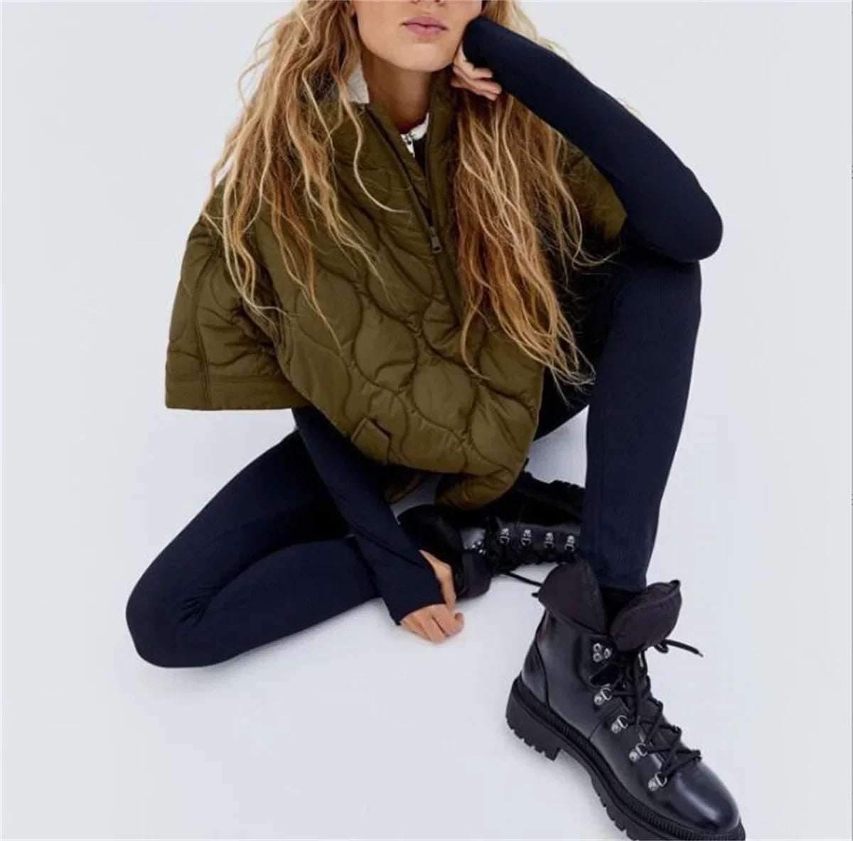 Samina | Women's Army Green Quilted Parka Jacket with Zipper and Stand-Up Collar – Stylish Winter Jacket for Cold Days