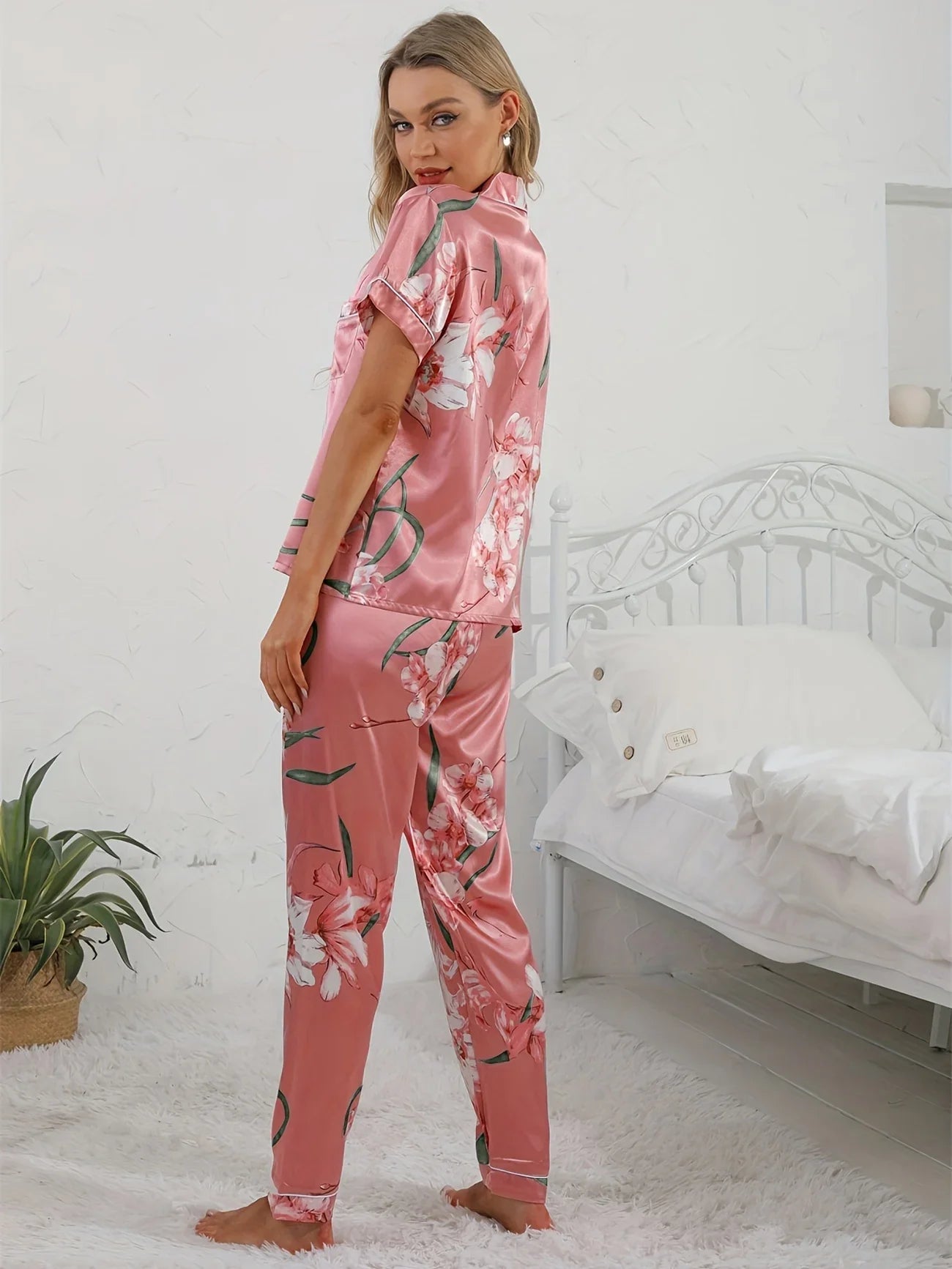 Julia | Women’s 2-Piece Pink Pyjama Set with Floral Print Shirt and Trousers