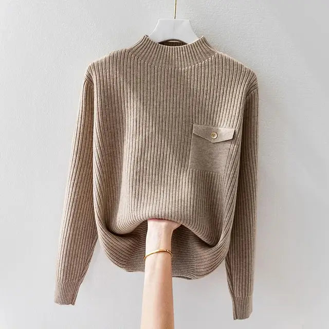 Darina | Elegant Chunky Knit Roll Neck Sweater with Patch Pockets and Ribbed Texture