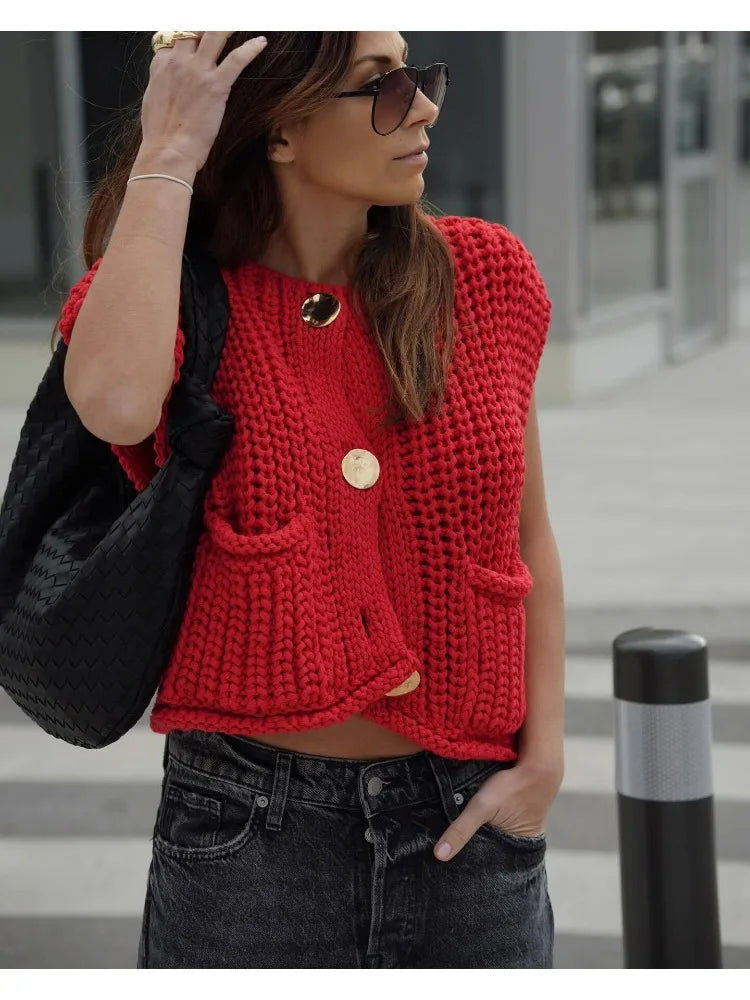 Emilien | Women's Stylish Knitted Vest with V-Neck, Button Front & Pockets – Trendy Layering Piece