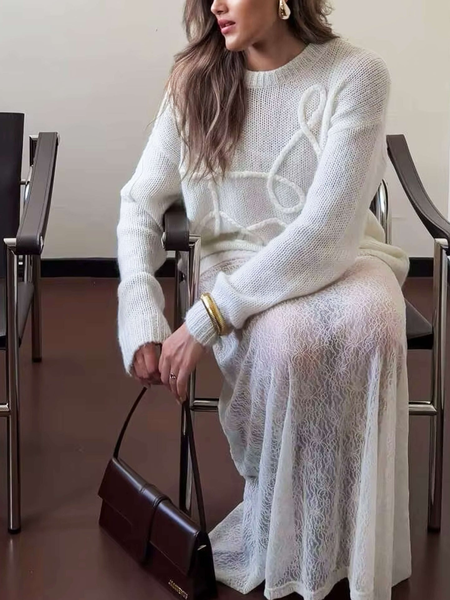 Jessica | Women’s Oversized Knitted Sweater with Round Neck & Patterned Design