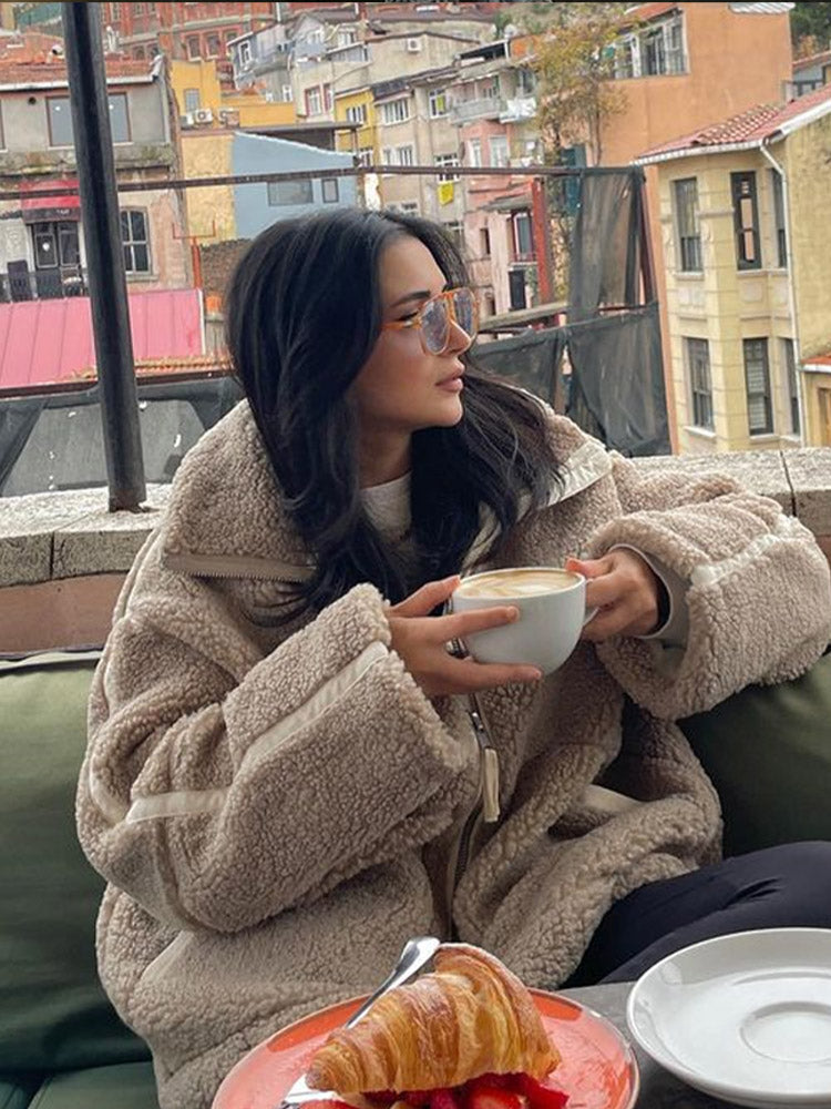 Ada | Women’s Oversized Plush Teddy Jacket with Full Zip and Stand Collar