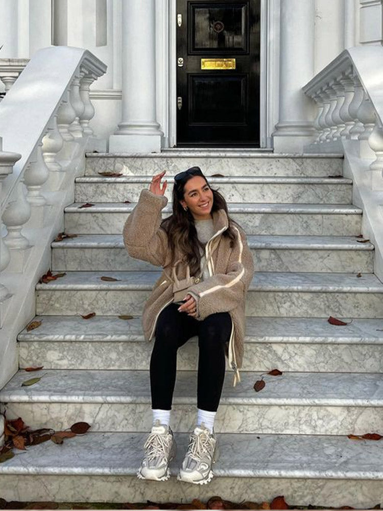 Ada | Women’s Oversized Plush Teddy Jacket with Full Zip and Stand Collar