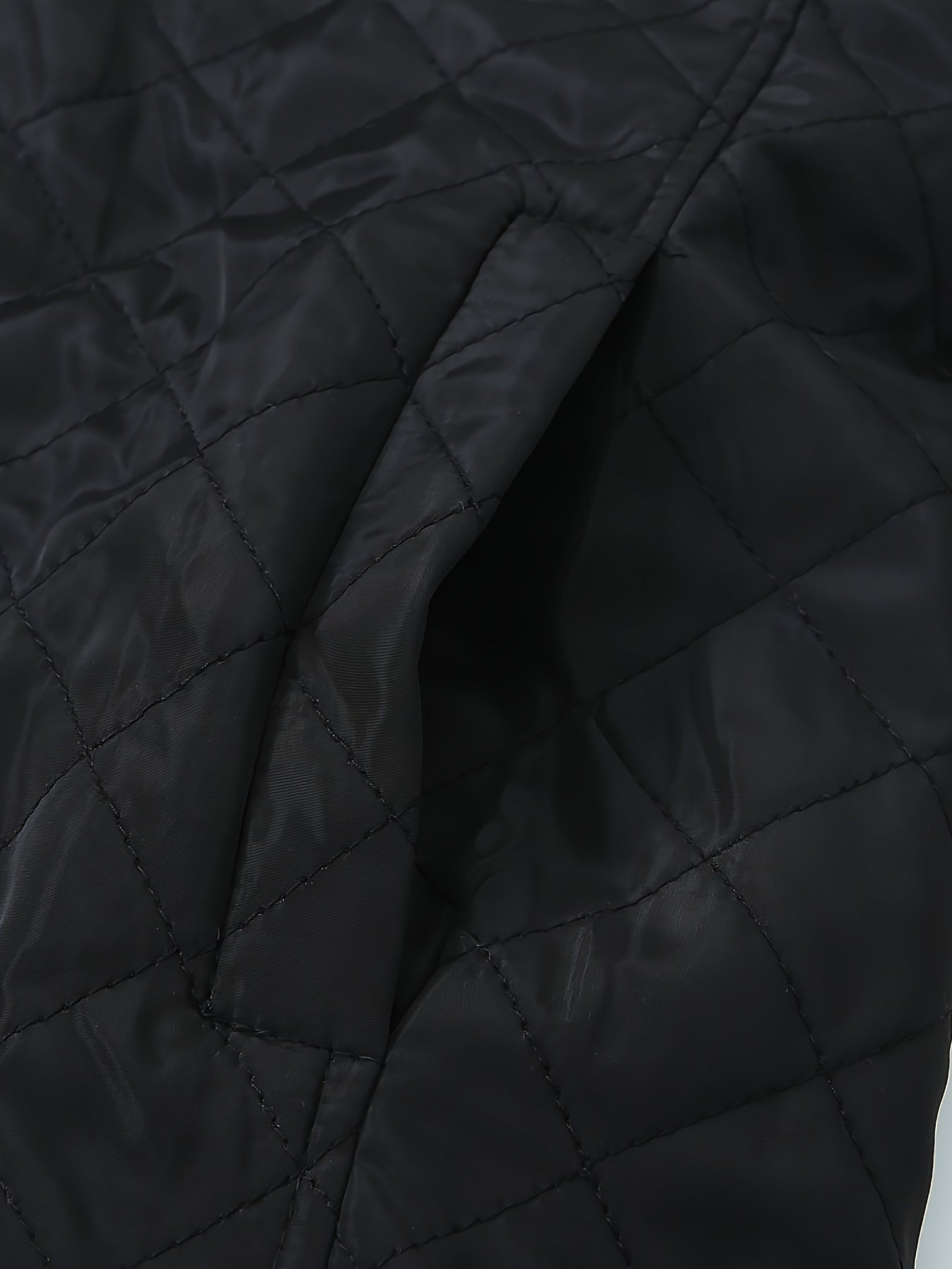 Aenne | Lightweight Hooded Winter Jacket with Quilted Diamond Design