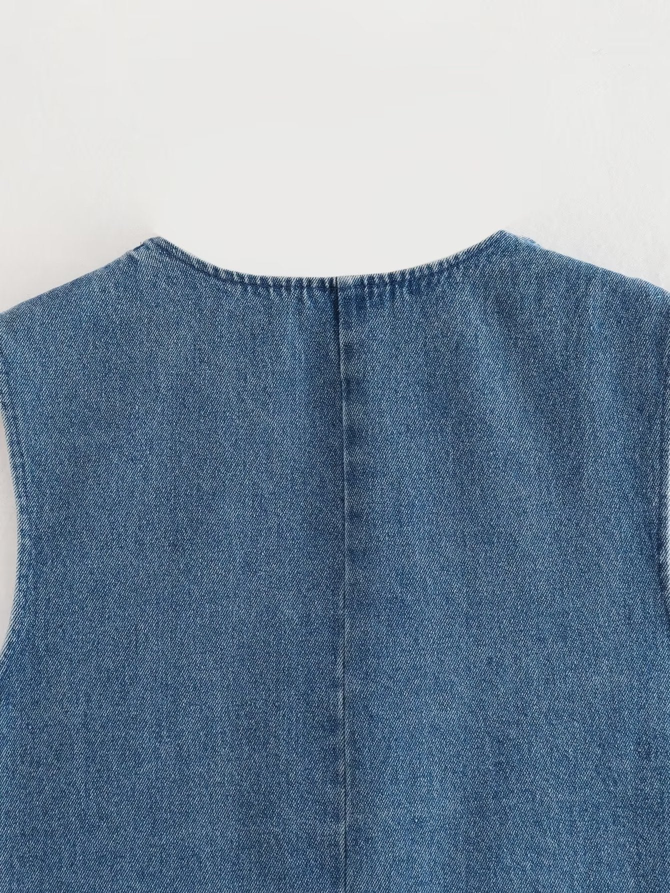 Gwenlyn | Women’s Stylish V-Neck Buttoned Sleeveless Summer Vest