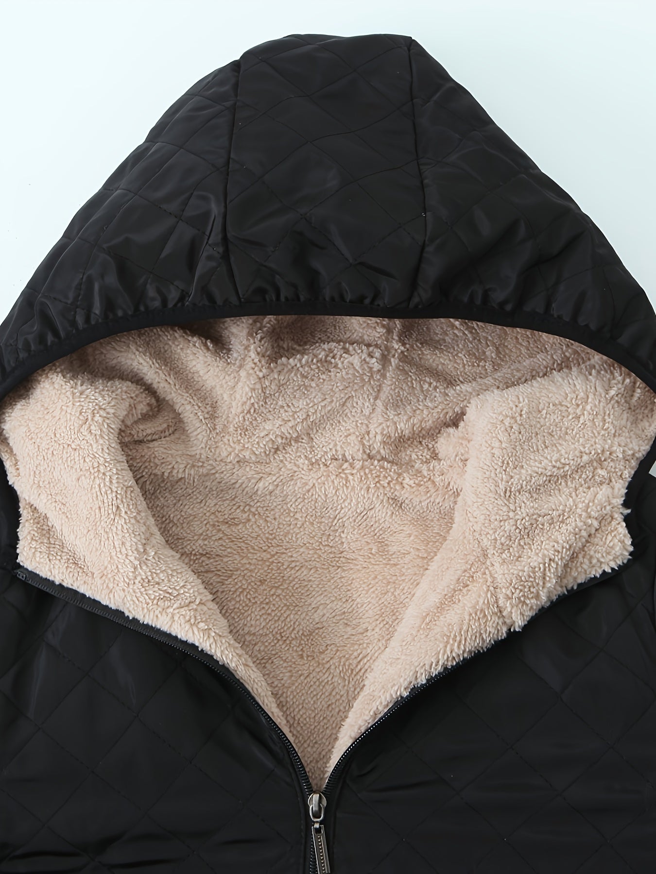 Aenne | Lightweight Hooded Winter Jacket with Quilted Diamond Design