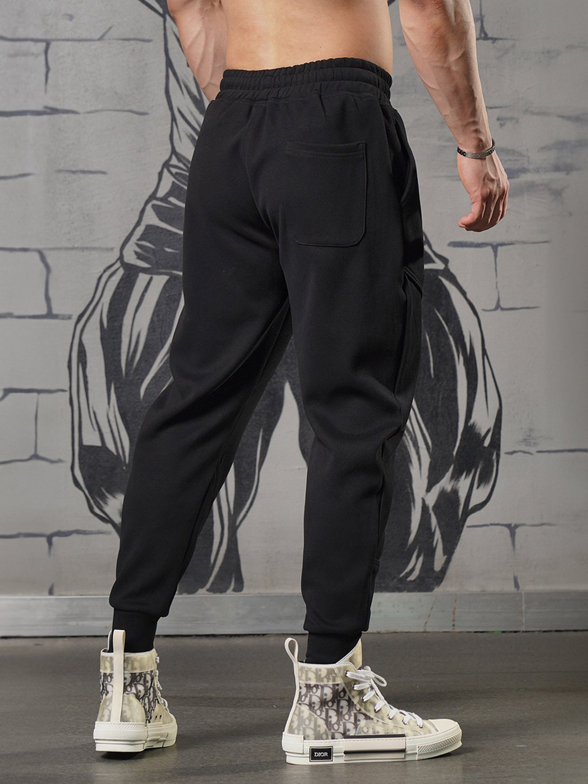 Manuel | Men's High-Waist Joggers with Side Pockets and Adjustable Drawstring – Style and Comfort for Everyday Wear