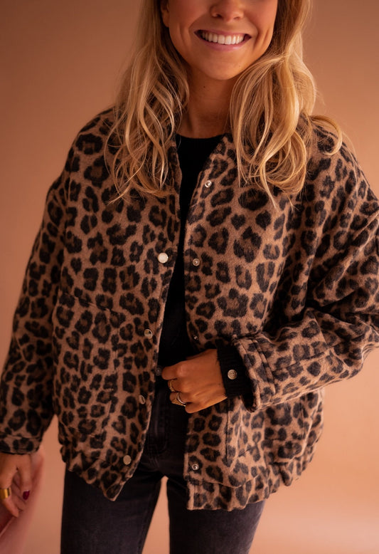 Easterina | Women's Leopard Print Button-Up Jacket for Effortless Style