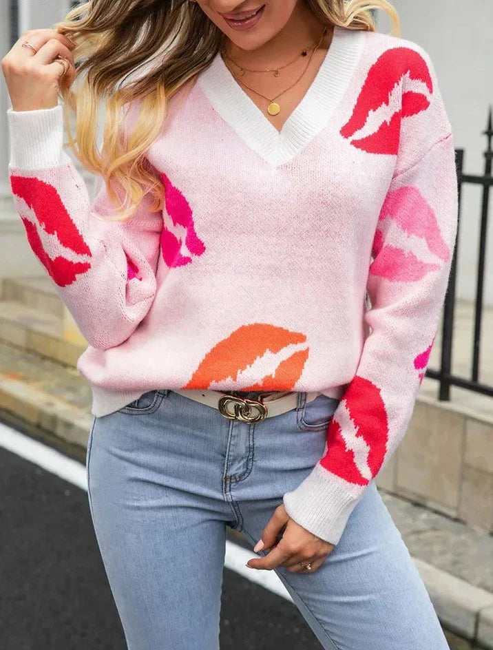 Desirae | Women's V-Neck Pullover with Lip Print – Trendy & Cosy Fashion Statement