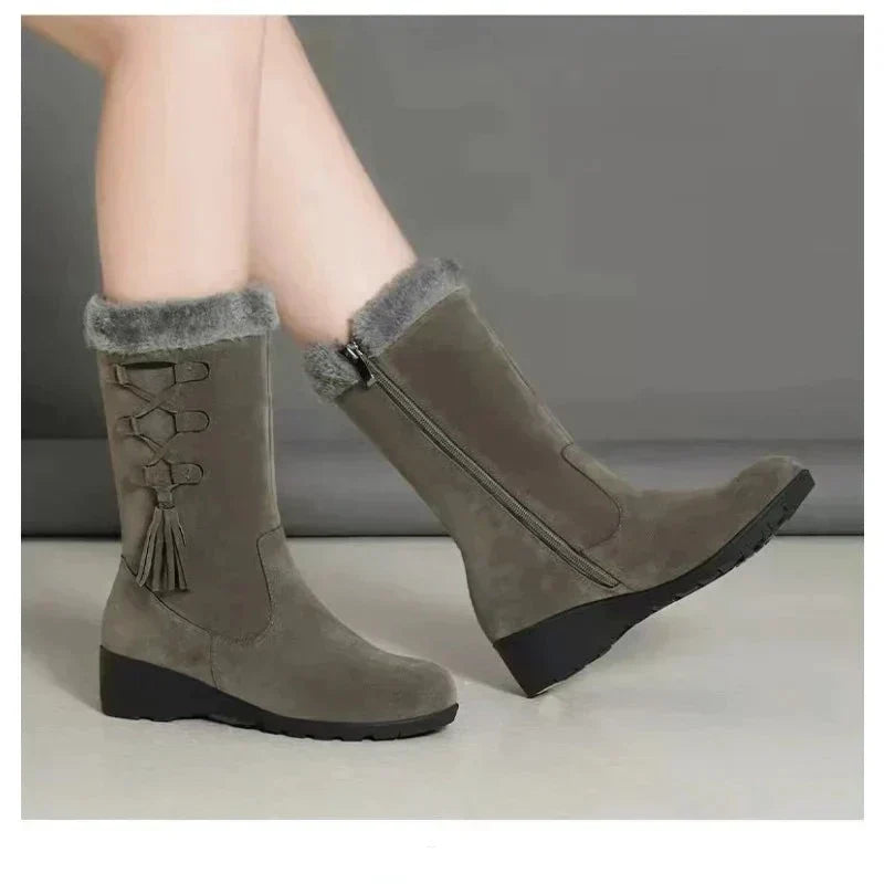 Xanira | Winter Boots with Side Zip, Fur Lining & Tassel Details